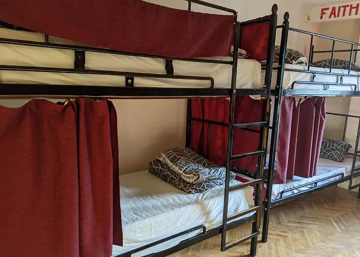 بيت شباب Re-born تيميشورا